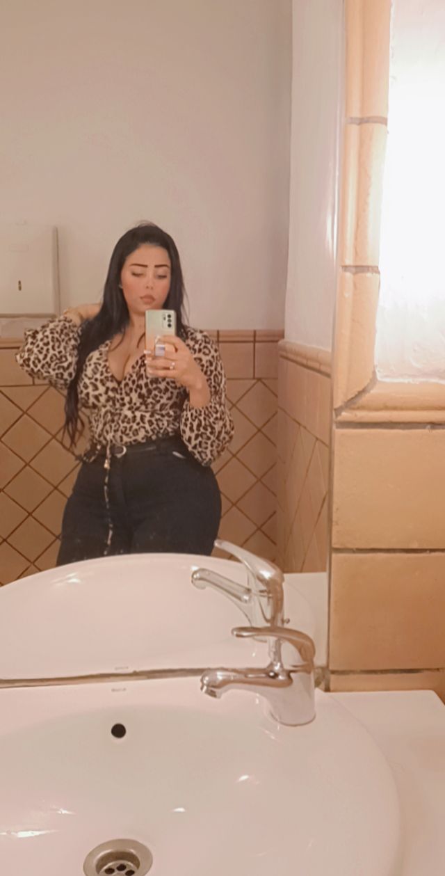 Natacha ansourita_Kr5xz