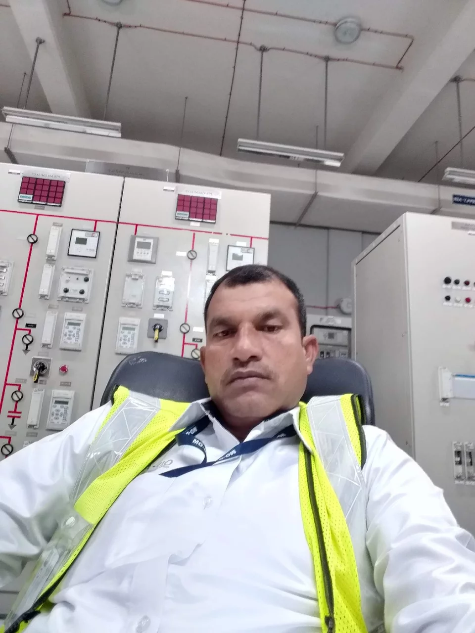 Ameer Khan_1VBhT